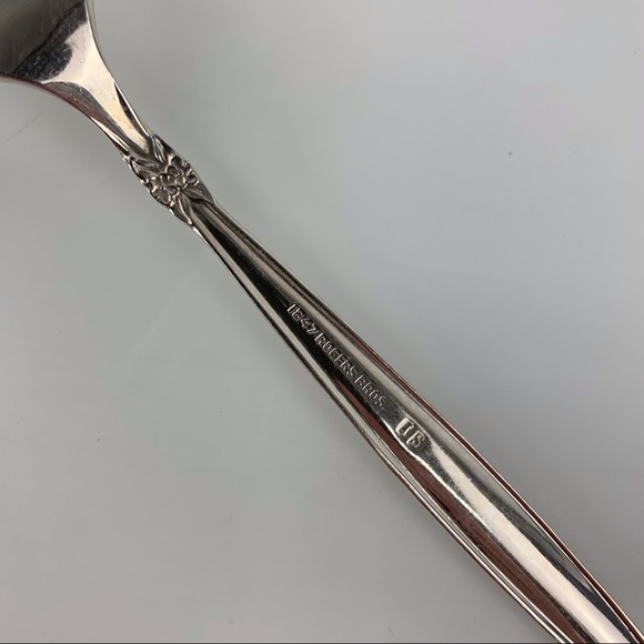 2/$20 1847 Rogers Bros. IS 1965 Vintage Silver Plate Garland Pattern Salad Fork - Picture 10 of 12